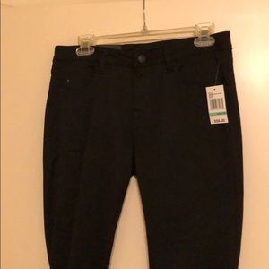 Black stretch skinny pants Kensie